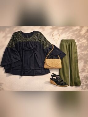 Lane Bryant 18/2X Lace Yoke Bell Sleeve Boho Blouse